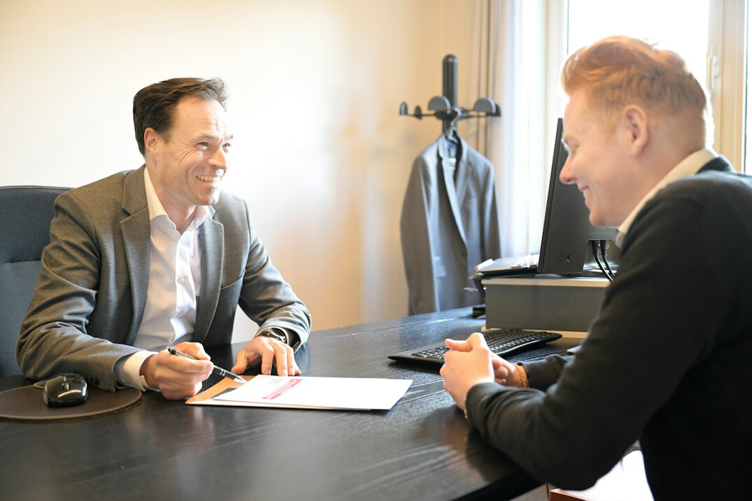 insurance agent talking to client